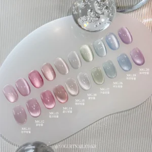 Yogurt Nail Korea Bubble Magnetic Gel - Sarja 10 kappaleen magneettisia geelejä